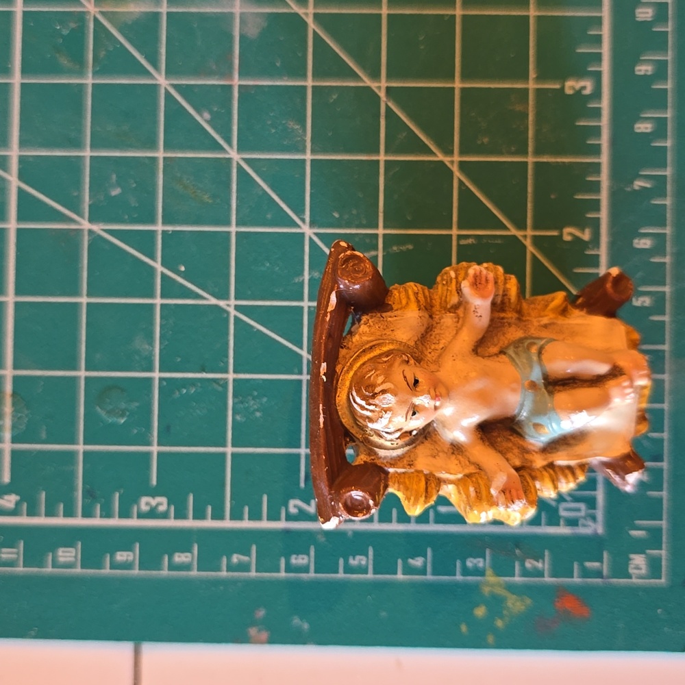 Nativity Figures - Picture 8 of 8